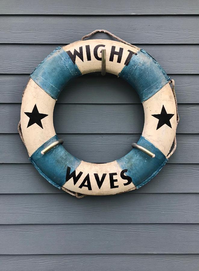 Wight Waves Holidays Sandown Exterior photo